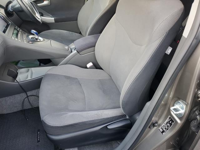 プリウス S LEDエディション 女性オーナー アルパインナビ アルパインリアモニター ETC バックカメラ 特別仕様車 17インチトヨタ純正アルミ(37枚目)