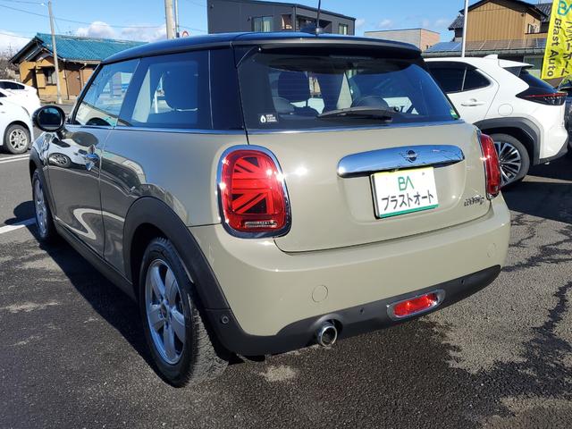 ������f���ɂȂ�܂��̂Ńe�[�������j�I���W���b�N�e�[���ɂȂ���Ă���܂��B