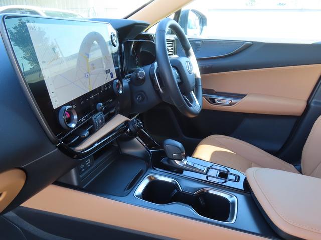 NX NX350hVerL後期茶革PSRマクレビAパーク Mエアロ 後期 茶革PSR マクレビ パノラV Aパーク PKSB BSM HUD ITS AHS Dミラ 禁煙車 Dレコーダ 後席電動&ヒータ AC1500W 寒冷地 ルーフR 3眼LED モデリスタエアロ(12枚目)