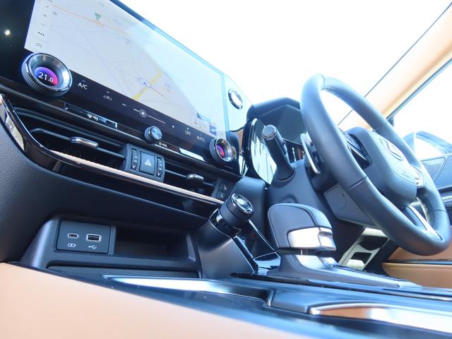 NX NX350hVerL後期茶革PSRマクレビAパーク Mエアロ 後期 茶革PSR マクレビ パノラV Aパーク PKSB BSM HUD ITS AHS Dミラ 禁煙車 Dレコーダ 後席電動&ヒータ AC1500W 寒冷地 ルーフR 3眼LED モデリスタエアロ(71枚目)