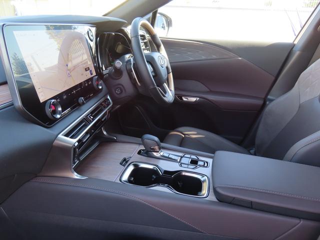 RX RX450h+ バージョンL 4WD 1オナ茶革PSR パノラV Aパーク PKSB BSM HUD AHS 輻射H Dミラー おく充電 禁煙車 Dレコーダ 後席電動&ベンチ&ヒータ AC1500W 3眼LED モデリスタエアロ(12枚目)