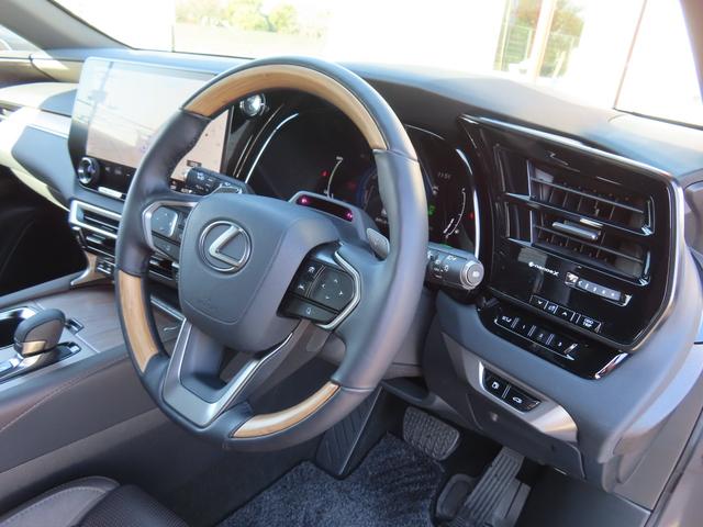RX RX450h+ バージョンL 4WD 1オナ茶革PSR パノラV Aパーク PKSB BSM HUD AHS 輻射H Dミラー おく充電 禁煙車 Dレコーダ 後席電動&ベンチ&ヒータ AC1500W 3眼LED モデリスタエアロ(62枚目)