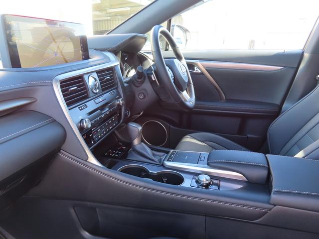 RX RX450hFスポーツ4WD最終 黒革PSRパノラV 4WD最終モデル 黒革パノラマSR パノラミックV BSM カラーHUD AHB 禁煙車 TVジャンパ Dレコーダ AC100W ルーフR PBドア 3眼LED F専用20AW(12枚目)