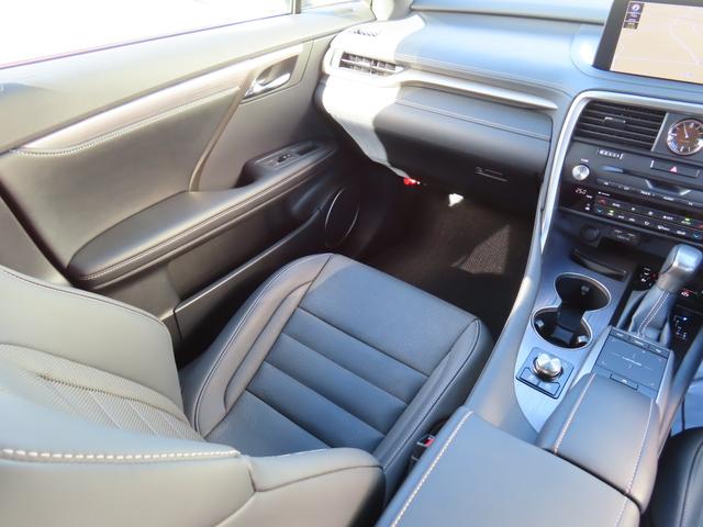 RX RX450hFスポーツ4WD最終 黒革PSRパノラV 4WD最終モデル 黒革パノラマSR パノラミックV BSM カラーHUD AHB 禁煙車 TVジャンパ Dレコーダ AC100W ルーフR PBドア 3眼LED F専用20AW(51枚目)