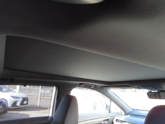 RX RX450hFスポーツ4WD最終 黒革PSRパノラV 4WD最終モデル 黒革パノラマSR パノラミックV BSM カラーHUD AHB 禁煙車 TVジャンパ Dレコーダ AC100W ルーフR PBドア 3眼LED F専用20AW(56枚目)