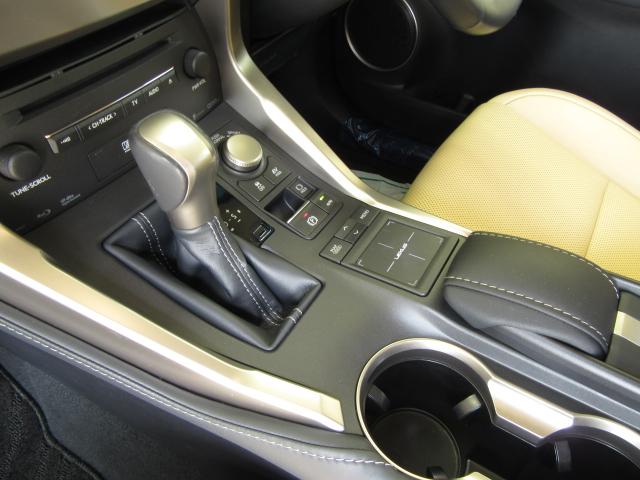 NX300hVerL 白革SRマクレビ 全レーダC TOMS 後期 白革SR 純ナビ地デジ マクレビ 全車速レーダC プリクラ パノラV BSM AHB LDA HUD 禁煙車 TVジャンパ 後席電動 AC100W PBドア 3眼LED トムスエアロ&4本マフラ(71枚目)