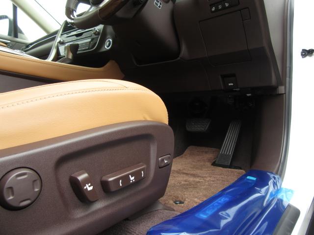 RX450hVerL4WD 1オナ 茶革PSR モデエアロ 4WD 1オナ 茶革PSR 純ナビ地デジ LSS+ パノラミックV BSM RCTA AHS 禁煙車 TVジャンパ カラーHUD 後席電動&ヒータ OP20AW モデエアロ(F・S・R)&4本マフラー(62枚目)