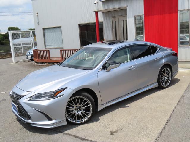 LEXUS ES ES300H VERSION L Best Japan Spec Recon Car for Import Malaysia