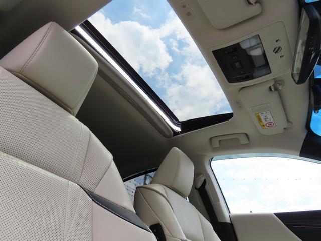 LEXUS ES ES300H VERSION L Best Japan Spec Recon Car for Import Malaysia