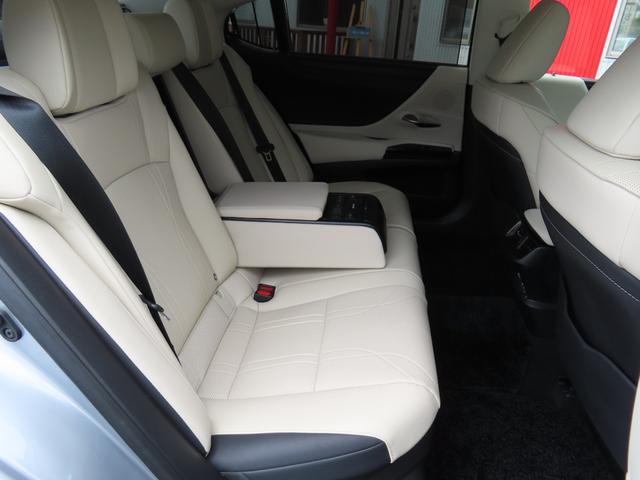 LEXUS ES ES300H VERSION L Best Japan Spec Recon Car for Import Malaysia