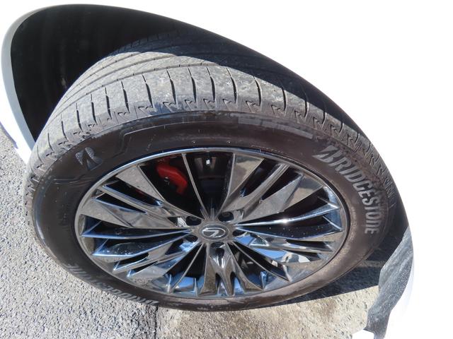 ＮＸ ＮＸ３５０ｈＦスポ４ＷＤ後期　黒革ＰＳＲマクレビＴＲＤエアロ　４ＷＤ後期　１オナ黒革ＰＳＲ　マクレビ　パノラＶ　Ａパーク　ＰＫＳＢ　ＢＳＭ　ＨＵＤ　Ｄミラー　禁煙車　Ｄレコーダ　後席電動＆ヒータ　３眼ＬＥＤ　Ｏキャリパ　モデリスタ２０ＡＷ　ＴＲＤエアロ４本マフラ（50枚目）