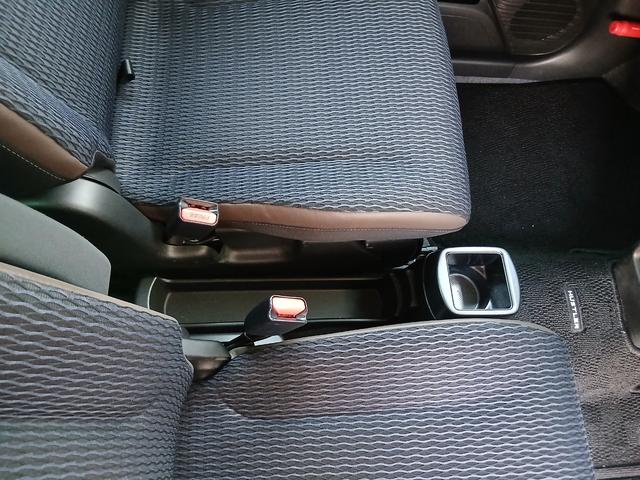 ハスラー Ｊスタイル　前方デュアルカメラブレーキサポート・後退時ブレーキサポートセンサー・ルーフレール付・フルオートエアコン（ナノイー搭載）・３６０度全ガラスプレミアムＵＶカット（12枚目）