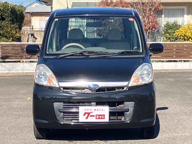 ステラ Ｌ　５速マニュアル　ＣＤオーディオ　キーレス　電動格納ミラー　キセノンライト　ドアバイザー　リアワイパー　ＡＢＳ　ダブルエアバッグ　エアコン　パワステ　パワーウインドウ　ワンオーナー車　純正１４インチＡＷ（3枚目）