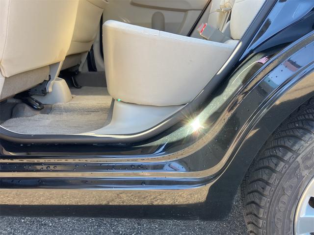 ステラ Ｌ　５速マニュアル　ＣＤオーディオ　キーレス　電動格納ミラー　キセノンライト　ドアバイザー　リアワイパー　ＡＢＳ　ダブルエアバッグ　エアコン　パワステ　パワーウインドウ　ワンオーナー車　純正１４インチＡＷ（57枚目）