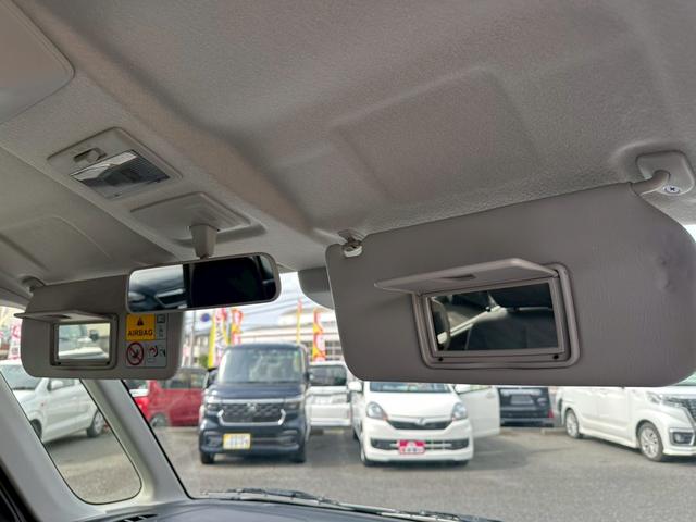 スペーシア  両側パワースライドドア・バックカメラ・シートヒーター・アイドリングストップ・プッシュスタート・ステアリングスイッチ(13枚目)