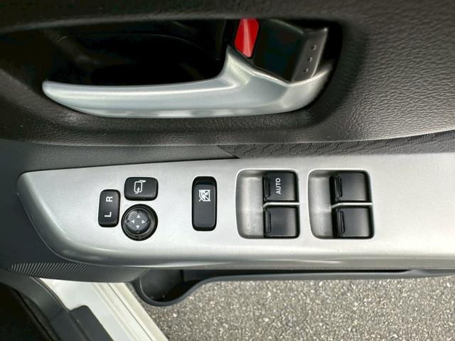 スペーシア  両側パワースライドドア・バックカメラ・シートヒーター・アイドリングストップ・プッシュスタート・ステアリングスイッチ(14枚目)