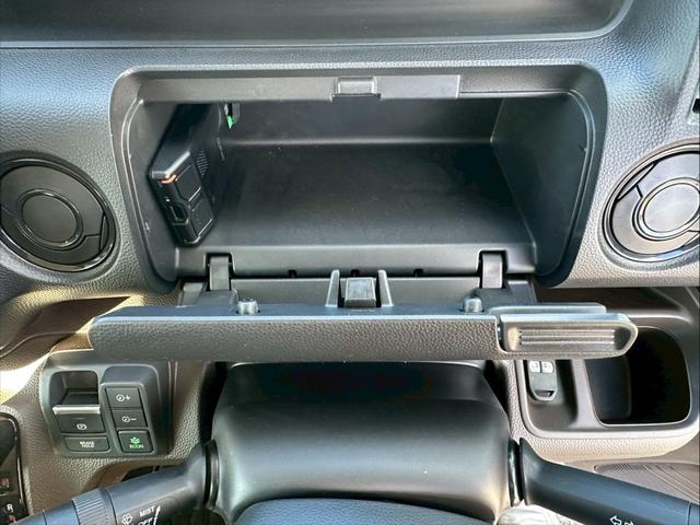 Ｎ－ＢＯＸ 　ステアリングスイッチ・プッシュスタート・両側パワースライドドア・コーナーセンサー・衝突軽減ブレーキ・バックカメラ・電動格納ドアミラー・オートエアコン・ＴＶ（34枚目）