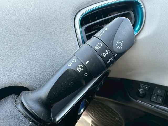 プリウス Ａ　電動格納ドアミラー・オートエアコン・ナビ・ｂｌｕｅｔｏｏｔｈ・ＣＤ・ＴＶ・ステアリングスイッチ・パワースイッチ・ＥＴＣ・バックカメラ・衝突軽減ブレーキ（29枚目）