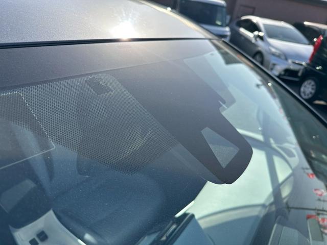 プリウス Ａ　電動格納ドアミラー・オートエアコン・ナビ・ｂｌｕｅｔｏｏｔｈ・ＣＤ・ＴＶ・ステアリングスイッチ・パワースイッチ・ＥＴＣ・バックカメラ・衝突軽減ブレーキ（36枚目）