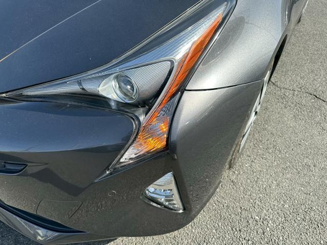 プリウス Ａ　電動格納ドアミラー・オートエアコン・ナビ・ｂｌｕｅｔｏｏｔｈ・ＣＤ・ＴＶ・ステアリングスイッチ・パワースイッチ・ＥＴＣ・バックカメラ・衝突軽減ブレーキ（49枚目）