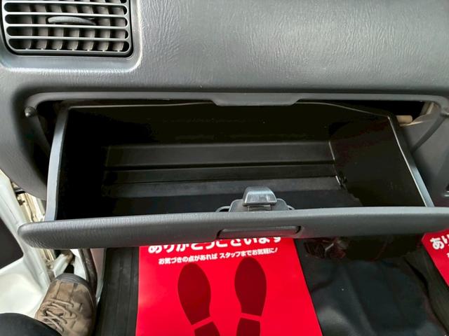 サンバートラック 　エアコン・パワステ・４ＷＤ（30枚目）
