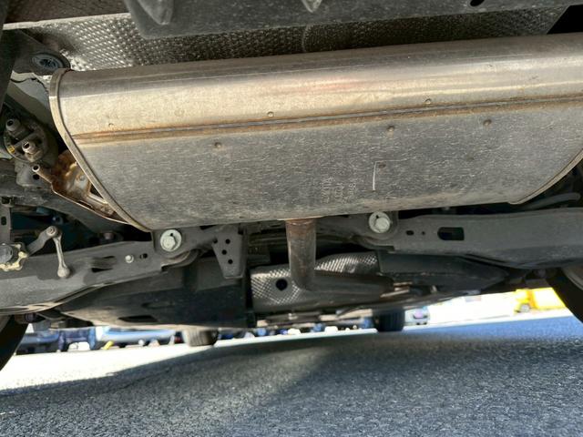 プリウス 　オート格納ドアミラー・オートエアコン・ステアリングスイッチ・純正ナビ・ＴＶ・Ｂｌｕｅｔｏｏｔｈ・ＣＤ・パワースイッチ・ＥＴＣ・バックカメラ・衝突軽減ブレーキ（61枚目）