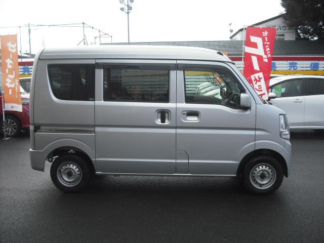 ＮＶ１００クリッパーバン ＤＸ　ＧＬパッケージ　ハイルーフ　キーレス　純正ナビ　フルセグＴＶ　ＥＴＣ　オートライト　前ドラレコ　ＬＥＤヘッドライト　電動格納ミラー（9枚目）