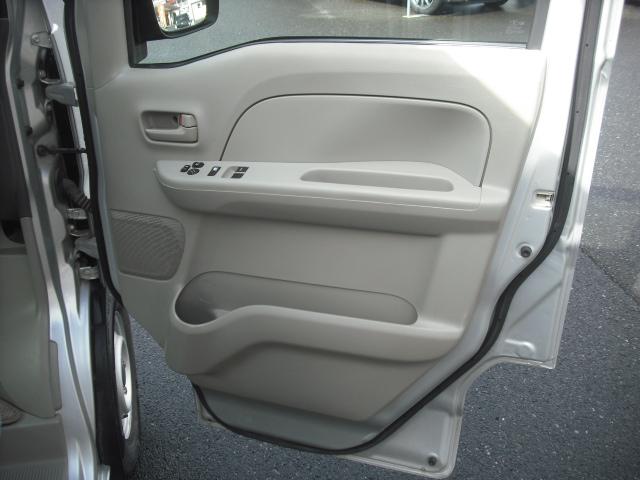 ＮＶ１００クリッパーバン ＤＸ　ＧＬパッケージ　ハイルーフ　キーレス　純正ナビ　フルセグＴＶ　ＥＴＣ　オートライト　前ドラレコ　ＬＥＤヘッドライト　電動格納ミラー（17枚目）