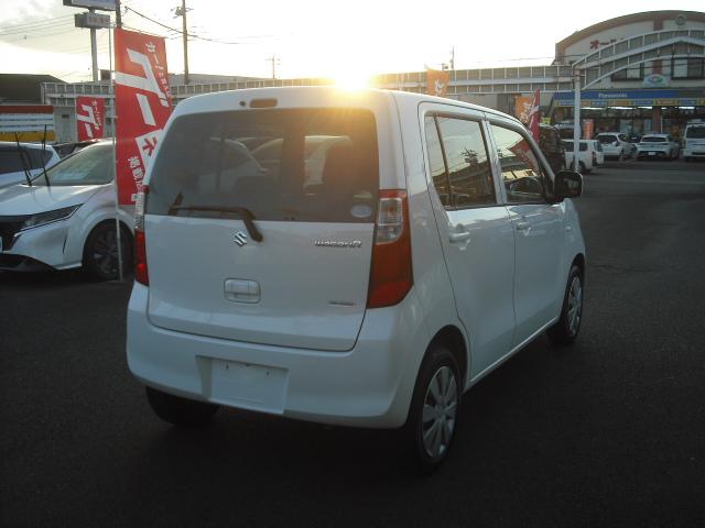 ワゴンR FX エネチャージ キーレス 社外ナビ ワンセグTV DVD再生 運転席シートヒーター アイドリングストップ 走行2万3千k!(6枚目)