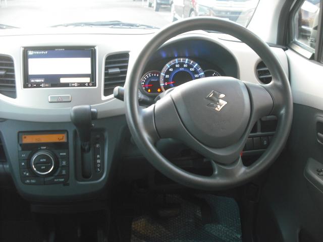 ワゴンR FX エネチャージ キーレス 社外ナビ ワンセグTV DVD再生 運転席シートヒーター アイドリングストップ 走行2万3千k!(13枚目)