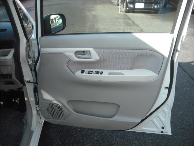 ステラ Ｌ　キーレス　社外ナビ　ワンセグＴＶ　アイドリングストップ　ベンチシート　走行２万６千ｋ！（16枚目）