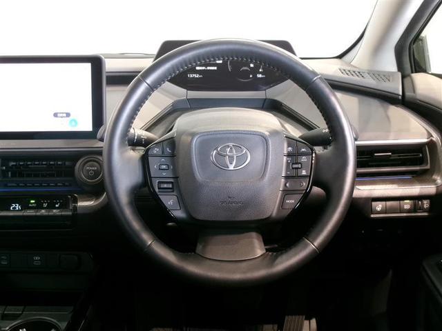 プリウス Z フルセグ メモリーナビ ミュージックプレイヤー接続可 バックカメラ 衝突被害軽減システム ETC ドラレコ LEDヘッドランプ ワンオーナー 記録簿(5枚目)