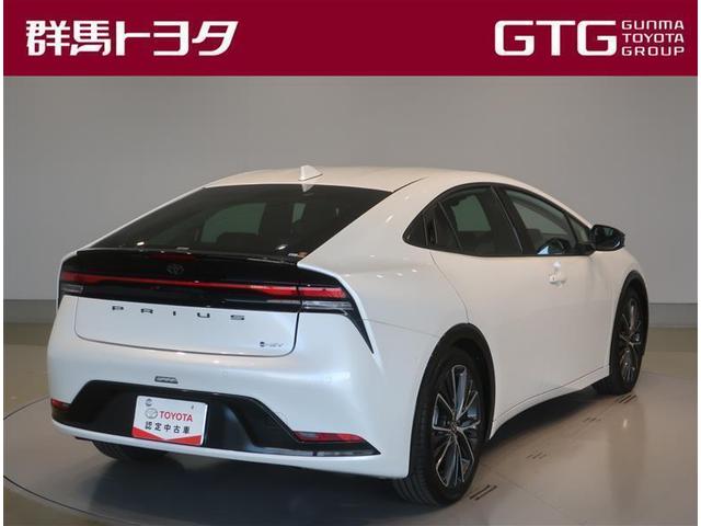 プリウス Ｚ　４ＷＤ　フルセグ　ミュージックプレイヤー接続可　バックカメラ　衝突被害軽減システム　ＥＴＣ　ＬＥＤヘッドランプ　記録簿（3枚目）