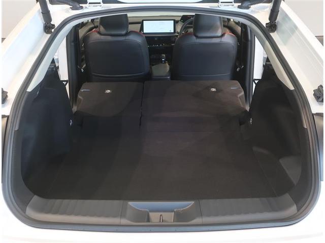 プリウス Ｚ　４ＷＤ　フルセグ　ミュージックプレイヤー接続可　バックカメラ　衝突被害軽減システム　ＥＴＣ　ＬＥＤヘッドランプ　記録簿（17枚目）