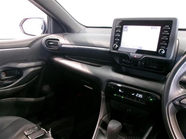 ヤリス ハイブリッドＸ　メモリーナビ　ミュージックプレイヤー接続可　バックカメラ　衝突被害軽減システム　ＥＴＣ　記録簿（10枚目）