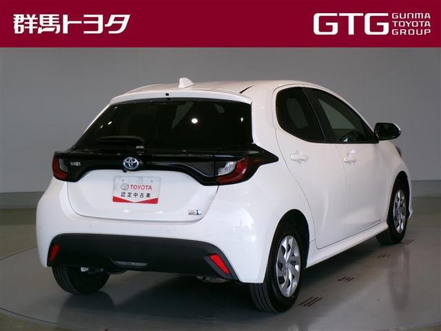 ヤリス ハイブリッドＸ　メモリーナビ　ミュージックプレイヤー接続可　バックカメラ　衝突被害軽減システム　ＥＴＣ　記録簿（3枚目）