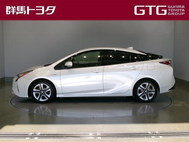 プリウス Ｓツーリングセレクション　フルセグ　メモリーナビ　ＤＶＤ再生　バックカメラ　衝突被害軽減システム　ＥＴＣ　ＬＥＤヘッドランプ　ワンオーナー　記録簿（2枚目）