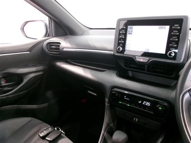 ヤリス ハイブリッドＸ　メモリーナビ　ミュージックプレイヤー接続可　バックカメラ　衝突被害軽減システム　ＥＴＣ　記録簿（10枚目）