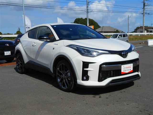 Ｃ－ＨＲ Ｓ　ＧＲスポーツ　ＬＥＤヘッドライト　クルコン　ドライブレコーダ　スマートキー　ＥＴＣ　ＥＳＣ　オートエアコン　キーレス　エアバッグ　ナビ　ＡＷ　ＡＢＳ　Ｗエアバッグ　メモリーナビ　サイドエアバッグ　盗難防止システム（8枚目）