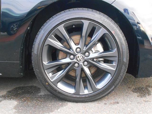 カローラツーリング ハイブリッド　ダブルバイビー　バックモニター　フルセグＴＶ　ＬＥＤライト　点検記録簿　クルコン　横滑り防止　盗難防止装置　ナビ・ＴＶ　エアバッグ　ＥＴＣ　ＡＢＳ　助手席エアバッグ　キーレス　メモリーナビ　アルミホイール（19枚目）