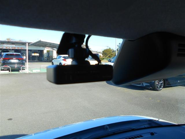 ムーヴキャンバス Ｇメイクアップリミテッド　ＳＡＩＩＩ　ＥＴＣ付き　助手席エアバック　ＬＥＤ　ナビＴＶ　プッシュスタートスマートキー　パワーウインドウ　横滑り防止システム　地デジ　エアコン　キーレスエントリー　ＤＶＤ　セキュリティーアラーム　パワステ（18枚目）