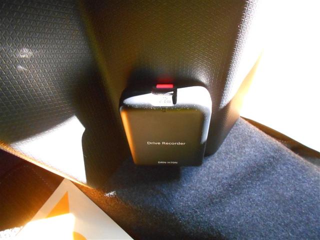 タント カスタムＸセレクション　ＶＤＣ　ＬＥＤ　ＥＴＣ　キーフリー　アルミホイール　ナビ　ドラレコ　整備記録簿　ＡＢＳ　オートエアコン　サイドエアバッグ　エアバック　スマートキー　助手席エアバック　ベンチシート　パワステ（21枚目）