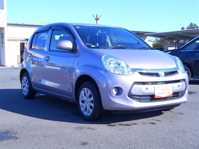 パッソ １．０Ｘ　Ｌパッケージ・キリリ　デュアルエアバック　セキュリティアラーム　ワンセグＴＶ　ナビＴＶ　パワーステアリング　スマートキー　運転席エアバッグ　エアコン　ベンチシート　キーレス　ＡＢＳ　パワーウィンドウ（8枚目）