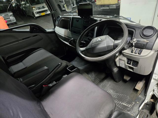 キャンター 　３ｔ車　４ナンバー新明和　パワーゲート　ＭＴ５　マニュアル車　新明和　垂直　バックカメラ　ドライブレコーダー（15枚目）