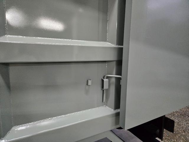 フォワード 　４ｔ　深ダンプ　観音開き　新明和ダンプ　土砂禁　坂道発進補助装置　オールペン　ＭＴ６（11枚目）