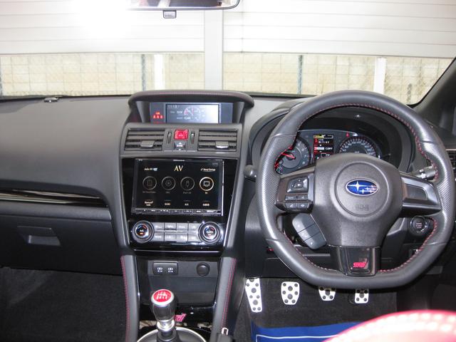 ＷＲＸ ＳＴＩ Ｔｙｐｅ　Ｓ　　ナビ・ＥＴＣ２．０・ＴＶ　キーレスアクセス＆プッシュスタート・ＬＥＤヘッドランプ（ステアリング連動）・オートワイパー＆オートライト・ブレンボ製１８インチベンチレーテッドディスクブレーキ・大型リヤスポイラー（6枚目）