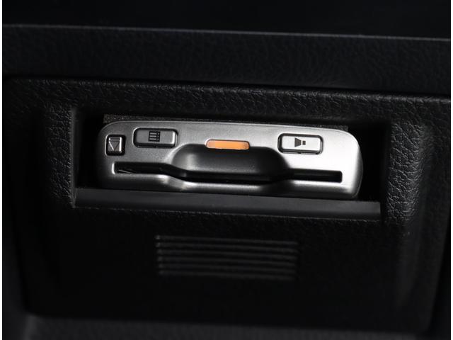 レヴォーグ １．６ＧＴ　ＥｙｅＳｉｇｈｔ　元レンタカー　パワーシート　パナソニック８インチナビ　ＦＳＢカメラ　ＥＴＣ　ＣＤ／ＤＶＤ機能　スマートリヤビューミラー　シートヒーター　ハイビームアシスト　リヤビークルディテクション　整備記録簿　ターボ　禁煙車（5枚目）