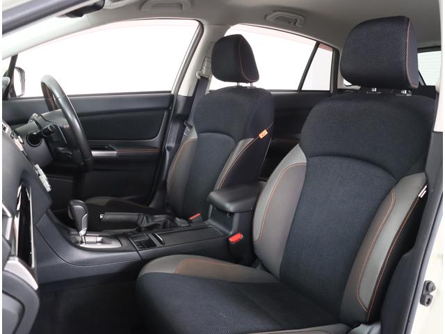 ＸＶ ２．０ｉ　ＥｙｅＳｉｇｈｔ　ＥＴＣ／ＣＤレシーバー　ＨＩＤロービーム・ポップアップウォッシャー・ヒーテッドドアミラー・フロントワイパーデアイサー・ＳＲＳサイドエアバック＆カーテンエアバック・スバルリヤビークルディテクション・ハイビームアシスト（11枚目）