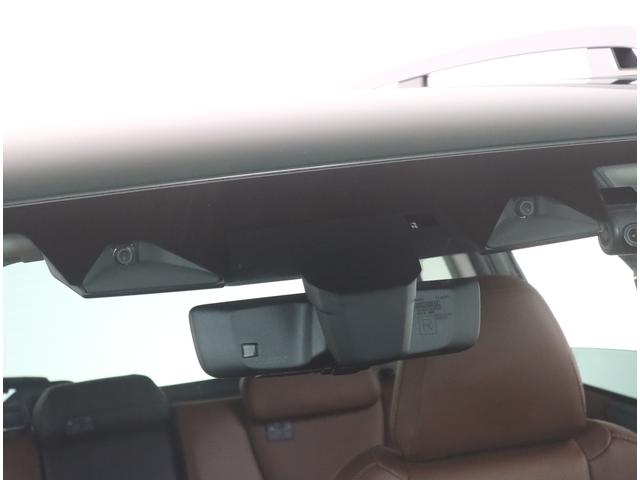 フォレスター アドバンス　ナビ／ＥＴＣ／ドラレコ前後／ＳＴＩエアロ　運転席＆助手席パワーシート・ステアリングヒーター・パワーリヤゲート・本革シート・アイサイトセイフティプラス（運転支援＆視界拡張）・ルーフレール（8枚目）