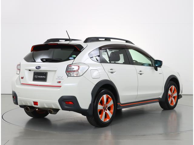 ＸＶハイブリッド ＨＹＢＲＩＤ　ｔＳ　アイサイト２　社外ドラレコ　ナビ／ＥＴＣ　ＳＴＩ製（フロントストラット＆コイルスプリング・リヤダンパー＆コイルスプリング・フロントタワーバー・フロントサイドシルプレート・スポーツマフラー）　ｔＳ専用加飾・ルーフレール（2枚目）